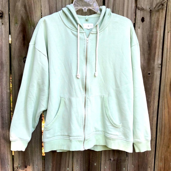 Lou & Grey Tops - Lou & Grey hoodie 🐦